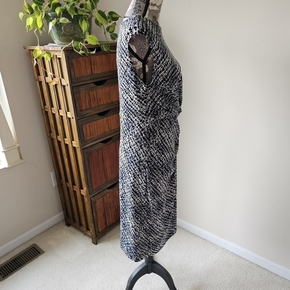 NWT Kenneth Cole side knot easy wear black & white print dress Sz. L - Picture 4 of 8